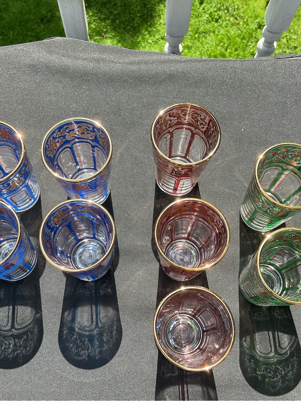 Vintage 9 Hand-Painted Moroccan Glasses - Red, Blue & Green W/ Gold Trim - Picture 4 of 6